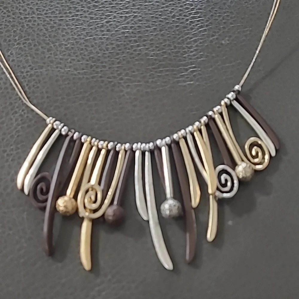 Chicos Unique Elegant Sliding Fringe Brutalist Two-Tone Necklace